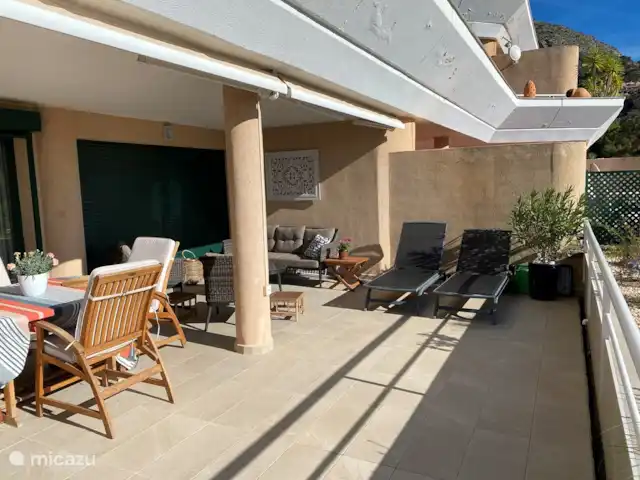 appartement huren in Spanje, Costa Blanca, Altea la Vieja – Prachtig app. nabij zee en Golf Twee ligbedden voorzien.