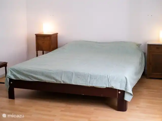 Villa Bièvres en Francia, Árdenas francesas, Bièvres  - casa vacacional El dormitorio principal en el primer piso.