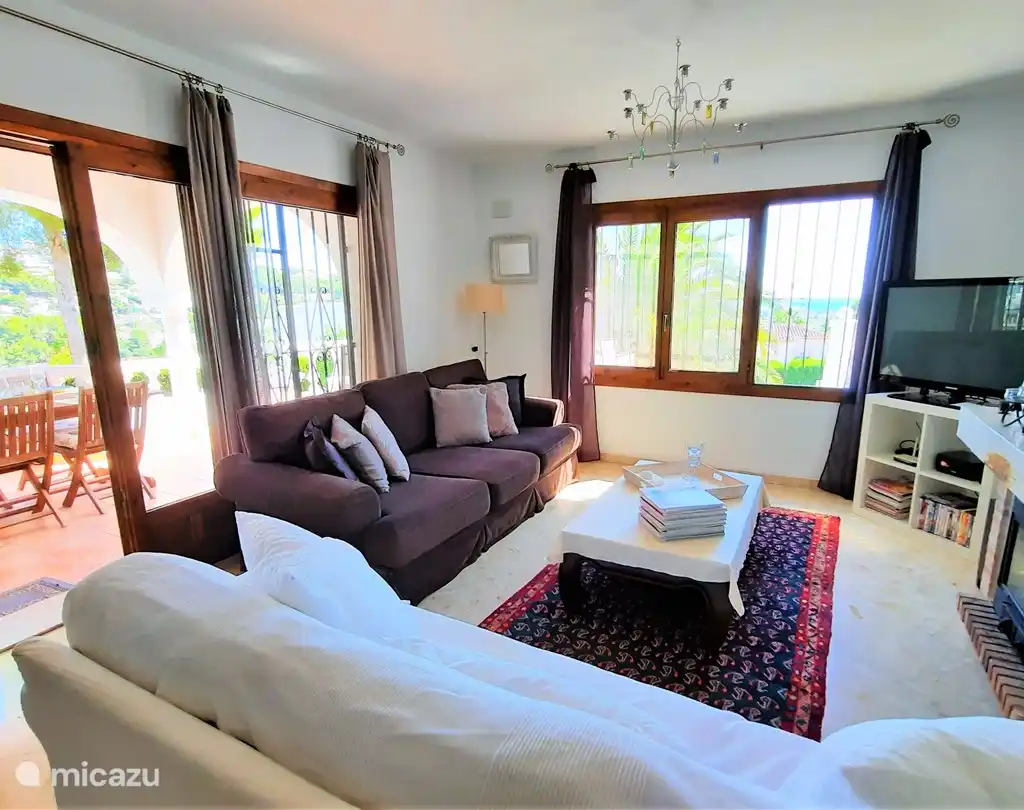 Casa Leon in Moraira met zeezicht