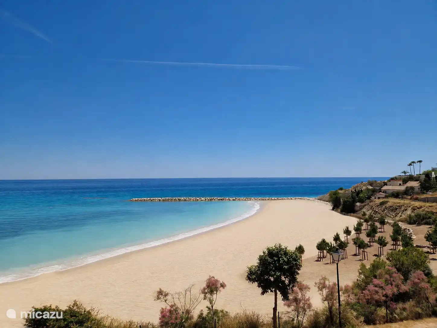 The new Baeza beach, right in front of the resort