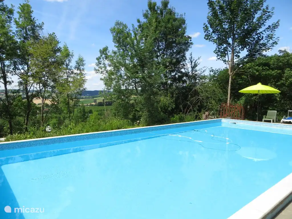 pool 6 x 13 meters and 1.50 meter deep