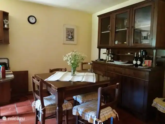 appartement huren in Italië, Toscane, Montaione – Magnolia woonkeuken
