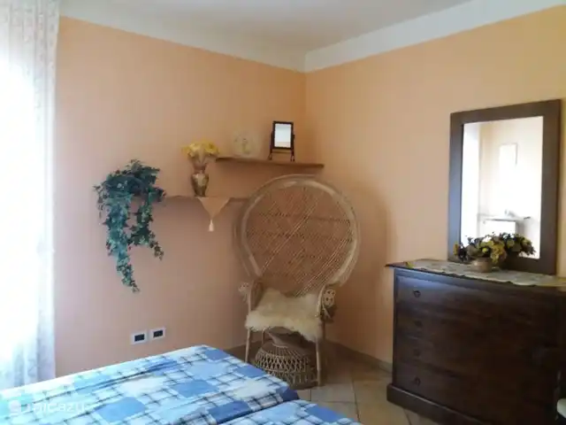 appartement huren in Italië, Toscane, Montaione – Magnolia Slaapkamer 2 met 2 losse bedden