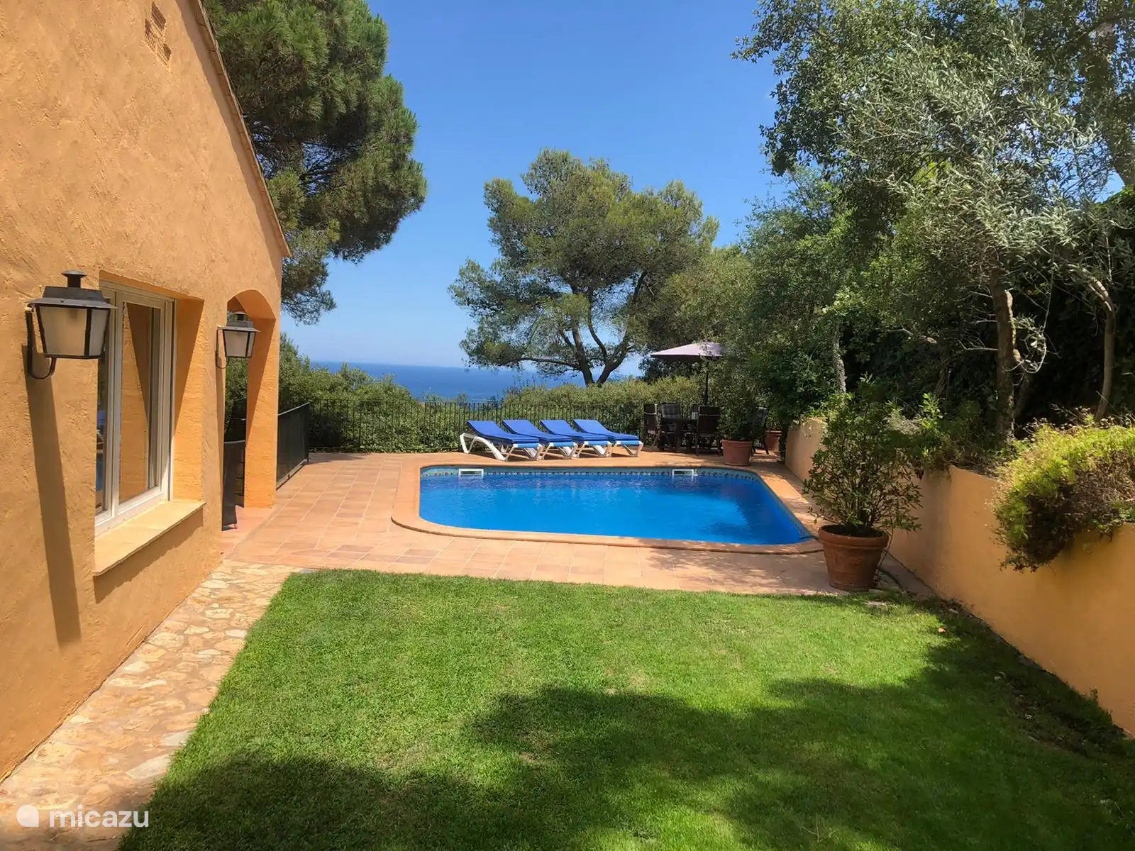 Garten mit Meerblick und privatem Pool