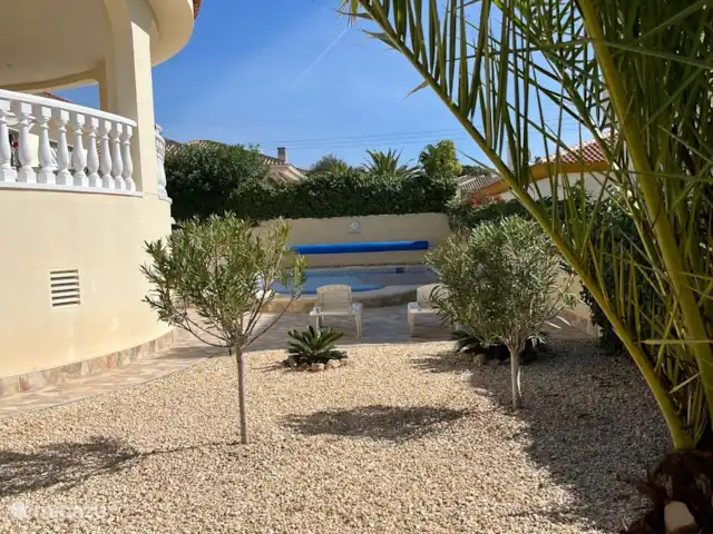 Villa Costablanca/près d'Alicante | Espagne, Costa Blanca, San Fulgencio La Marina - villa Vue sur le jardin vers la piscine