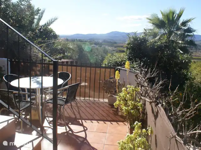 Casa Amigo en España, Valencia, Pedralba  - casa vacacional La 1ª terraza con bonitas vistas