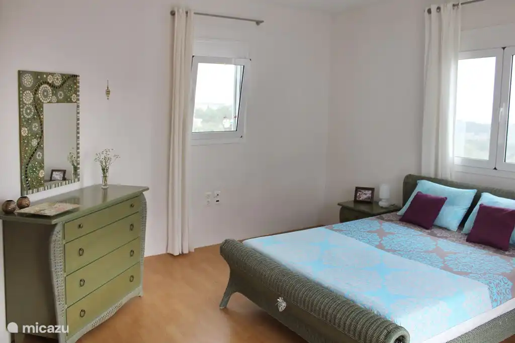 Chambre romantique à l'étage.