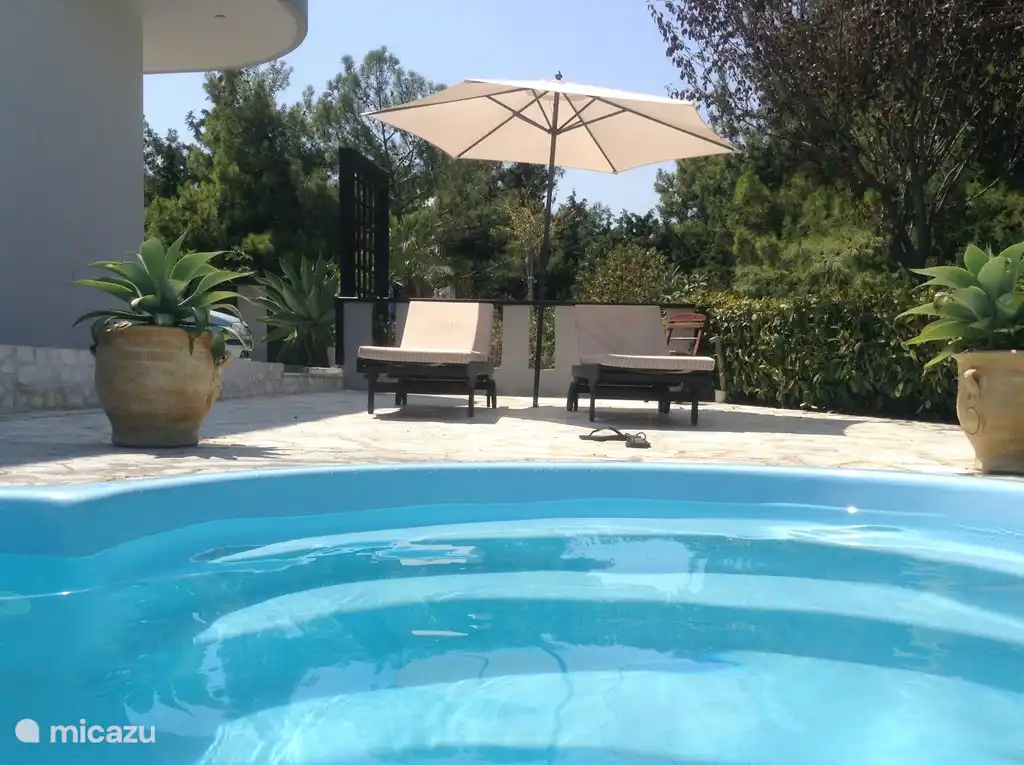 Agréable à la piscine.