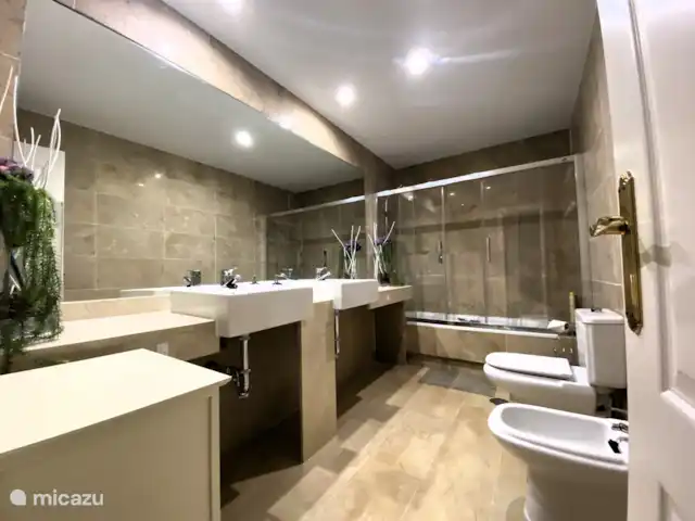 Hillside Suite Mijas Costa | Espagne, Andalousie, Calahonda - appartement Salle de bain