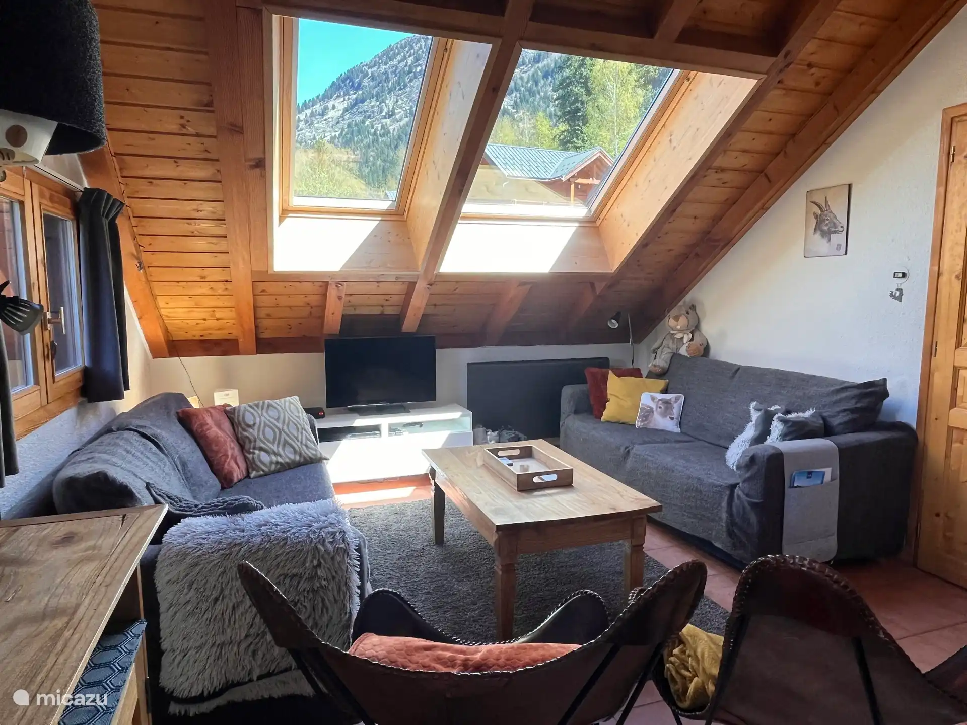 Helles, offenes Wohnzimmer