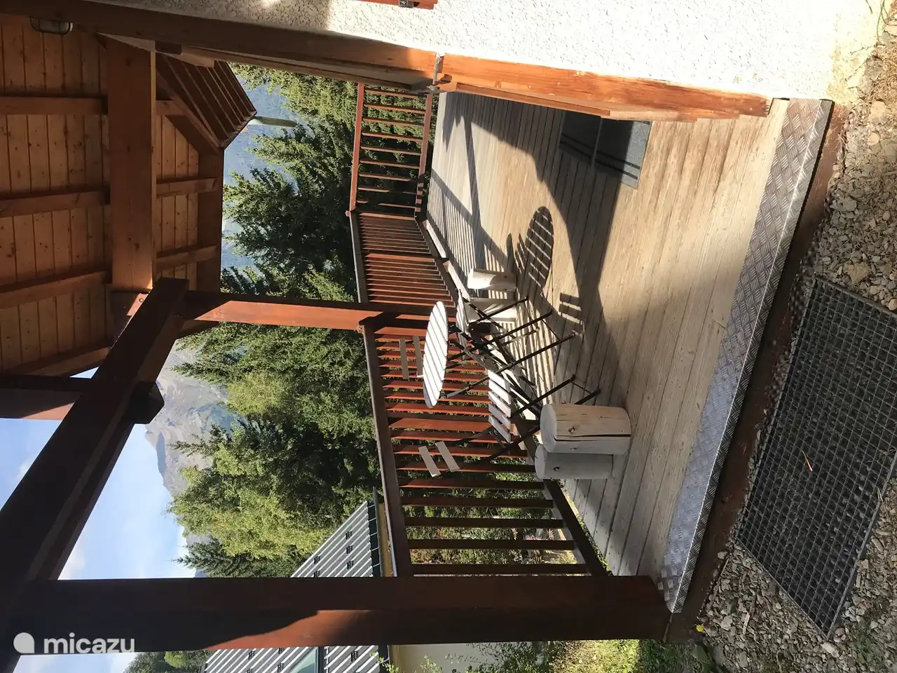 Alle Gartenmöbel können schnell in der Sonne oder im Schatten bewegt werden