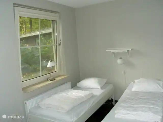 La vue sur la forêt | Pays-Bas, Overijssel, Ootmarsum - bungalow chambre à coucher