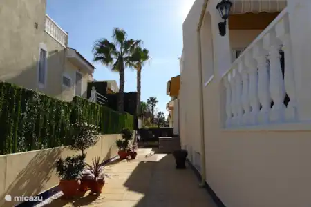 Vakantiehuis Spanje, Costa Blanca, Benijófar geschakelde woning Altamira tuin
