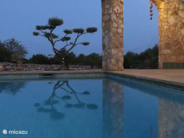 Finca Mater Vinaros | Espagne, Costa del Azahar, Vinaroz - villa Jardin avec lumière du soir.