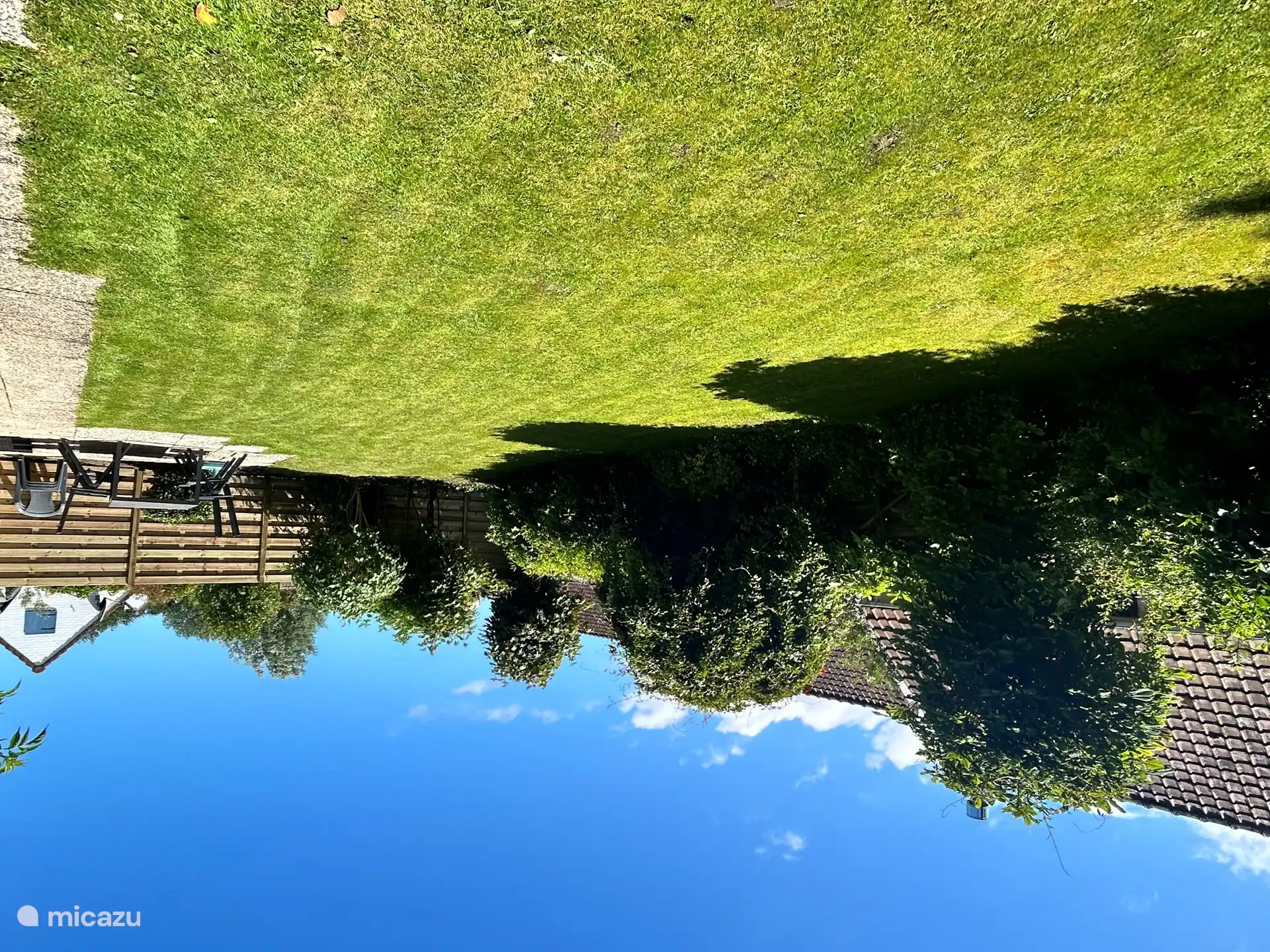 Jardín vallado y privado