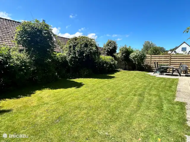 Duinhoek 70 en Bélgica, Costa Belga, De Panne - casa vacacional Jardín vallado y privado
