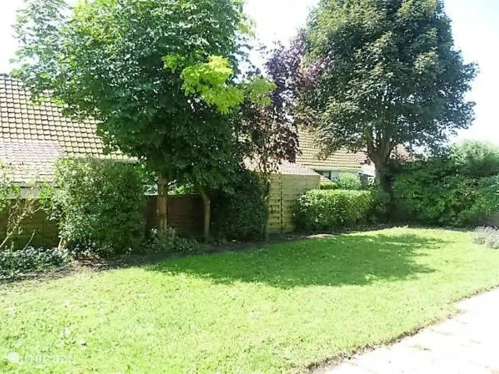 Jardín privado y cerrado