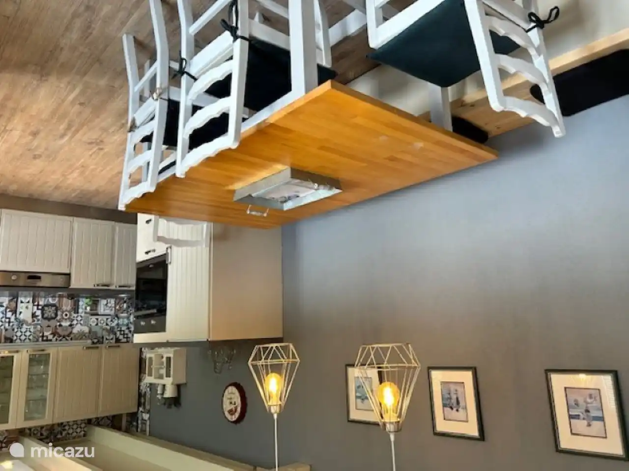 Comedor con mesa extensible + banco grande