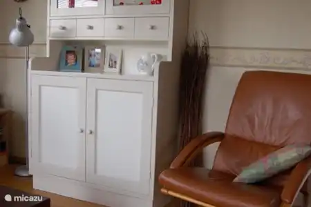 Vakantiehuis Nederland, Zeeland, Vrouwenpolder stacaravan Cottage aan zee woonkamer