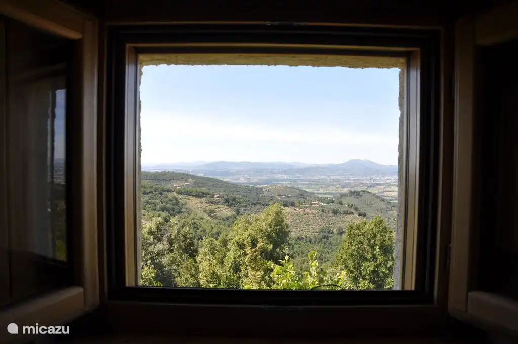 Tiber valley seen from inside