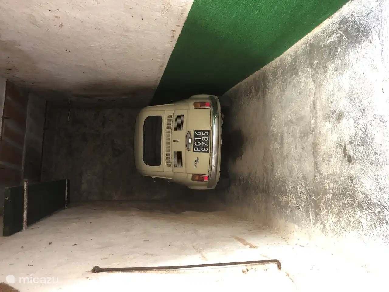 Hardly any other car would fit in this garage