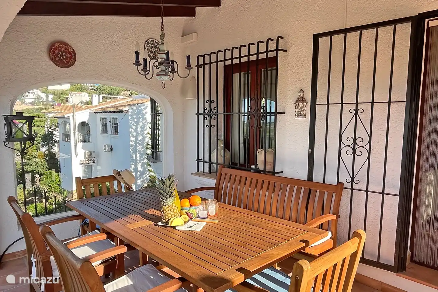 Vordere Terrasse im Obergeschoss