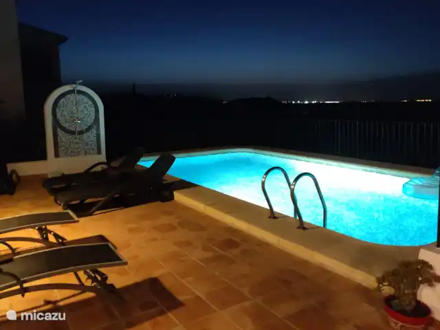 Location de Vacances Espagne, Costa Blanca, Dénia, villa - Maison Miguel Piscine éclairée