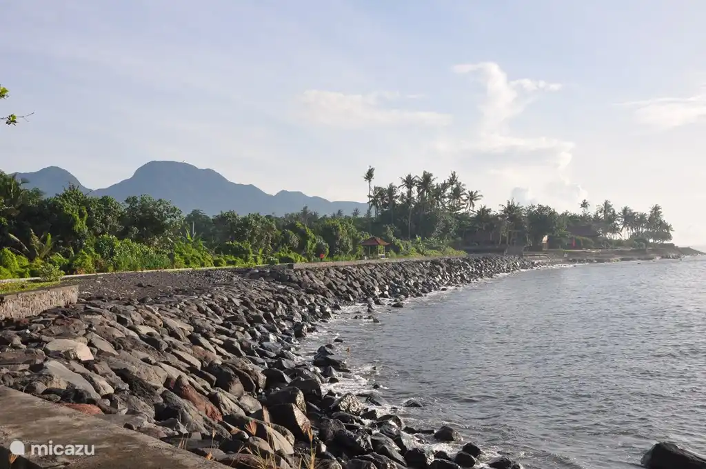 Strand ca. 150 m entfernt