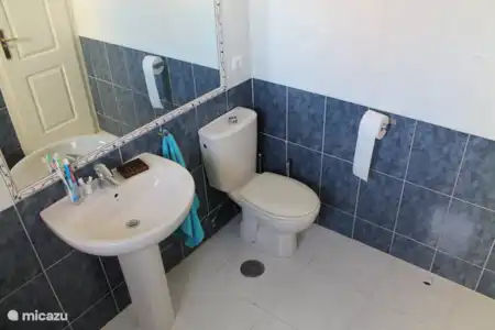 Vakantiehuis Spanje, Costa Blanca, Calpe appartement Strand appartement Topacio IV badkamer 2