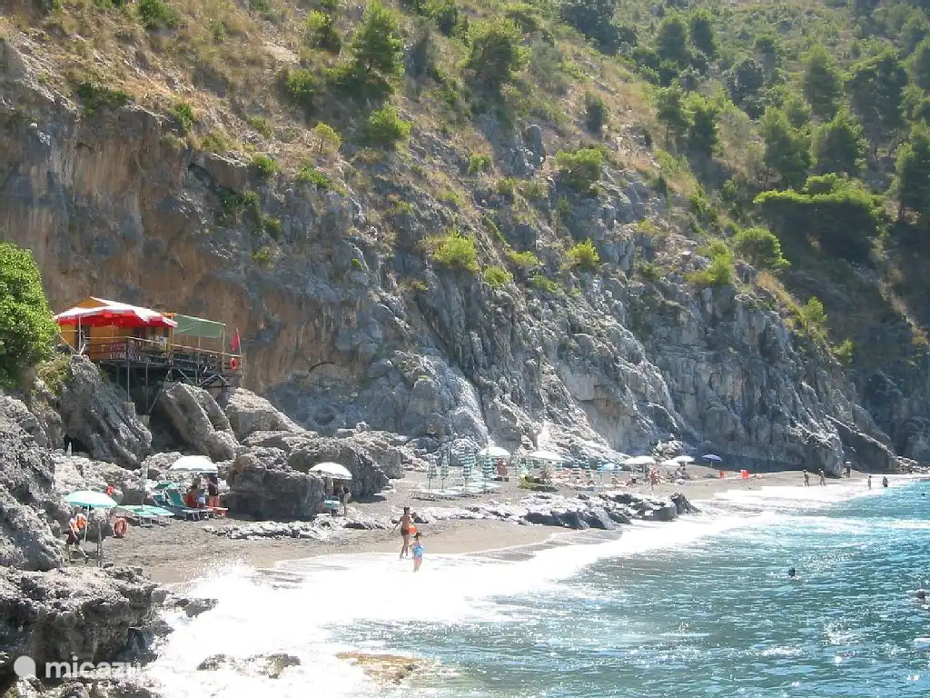 Playa entre Sapri y Maratea