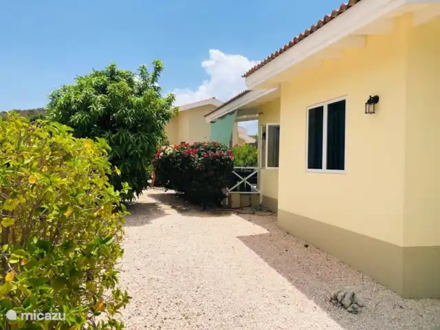 Figlie Amano *Complexe Sécurisé* | Curaçao, Banda Abou (ouest), Fontein - villa cour