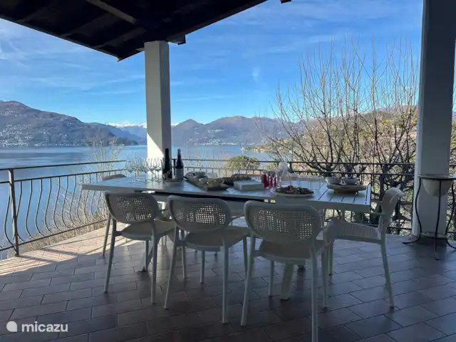 Casa Manuela | Italie, Lad Majeur, Porto Valtravaglia - maison de vacances Terrasse couverte spacieuse