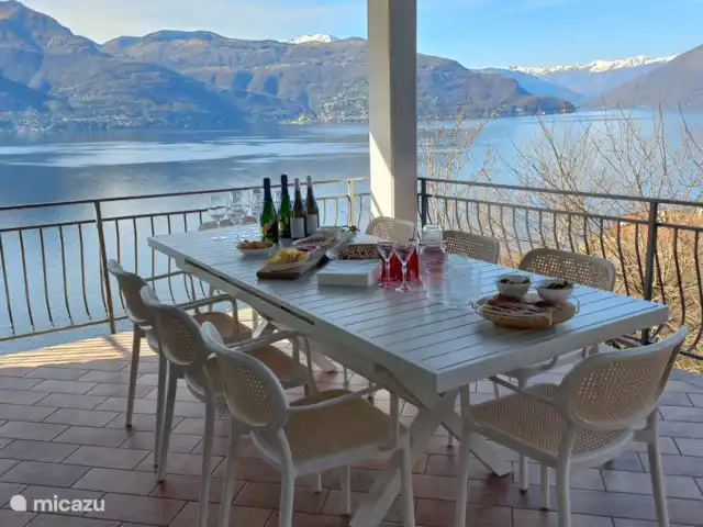 Casa Manuela | Italie, Lad Majeur, Porto Valtravaglia - maison de vacances Terrasse avec table et chaises d’extérieur