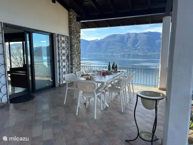 Casa Manuela | Italie, Lad Majeur, Porto Valtravaglia - maison de vacances terrasse par portes coulissantes salon