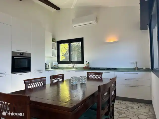 Casa Manuela | Italie, Lad Majeur, Porto Valtravaglia - maison de vacances Cuisine avec table à manger