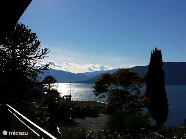 Casa Manuela | Italie, Lad Majeur, Porto Valtravaglia - maison de vacances vue de la maison côté sud du lac