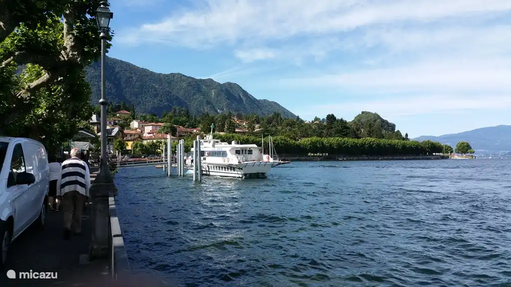 Anlegestelle der Fähre in Porto Valtravaglia