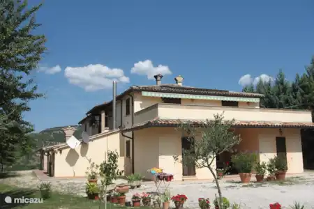 Vakantiehuis Italië, Marche, Acqualagna boerderij Vakantiehuis Ca Maggio Nuovo est site
