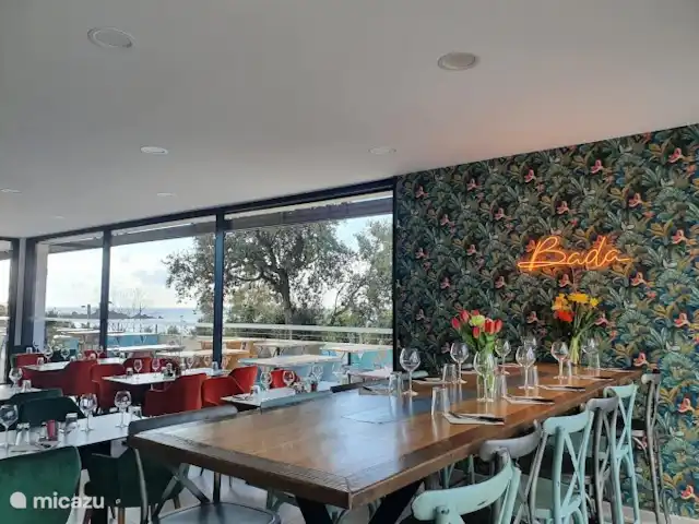 Mobilhome Saint Raphael Cote D Azur | France, Côte d'Azur, Boulouris - mobil-home restaurant