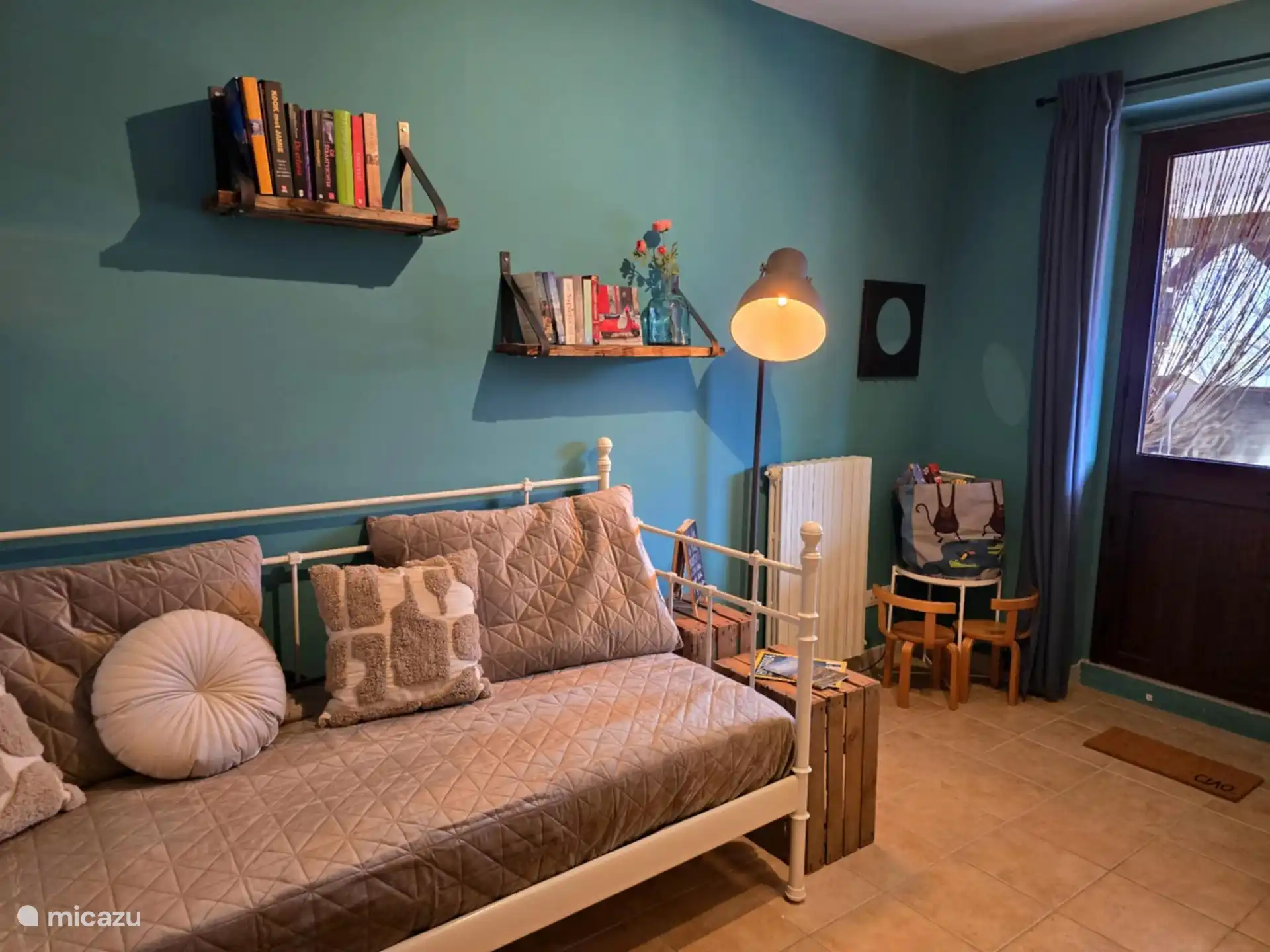 Zithoek, speelhoekje