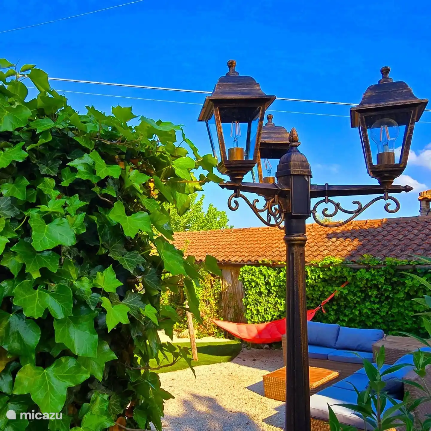 Stimmungsvoller Blick auf den Garten von Noce