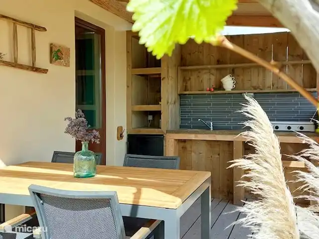 A Casa Cingoli Noce | Italie, Marche, Cingoli - appartement Terrasse rénovée avec cuisine extérieure