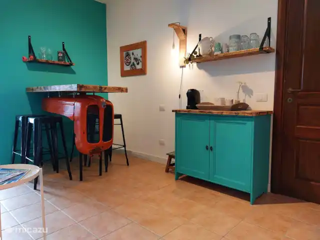 A Casa Cingoli Noce | Italie, Marche, Cingoli - appartement Séjour avec coin café et table bar