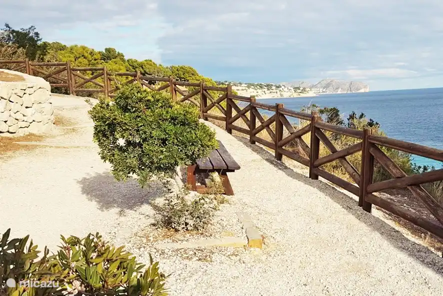 eco route along the coast