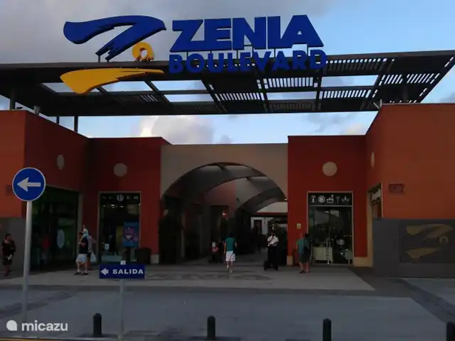 appartement huren in Spanje, Costa Blanca, Torrevieja – Casa Batala winkelcentrum