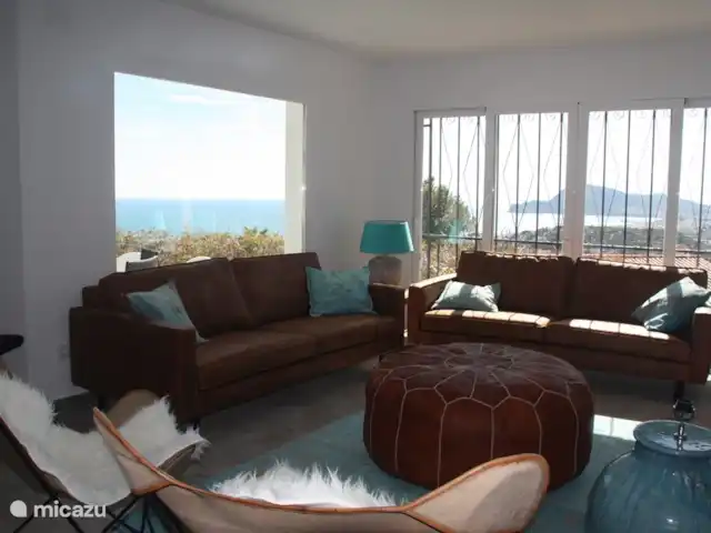 El Xoriguer en España, Costa Blanca, Altea - villa la hermosa vista vista desde la sala de estar muy luminosa