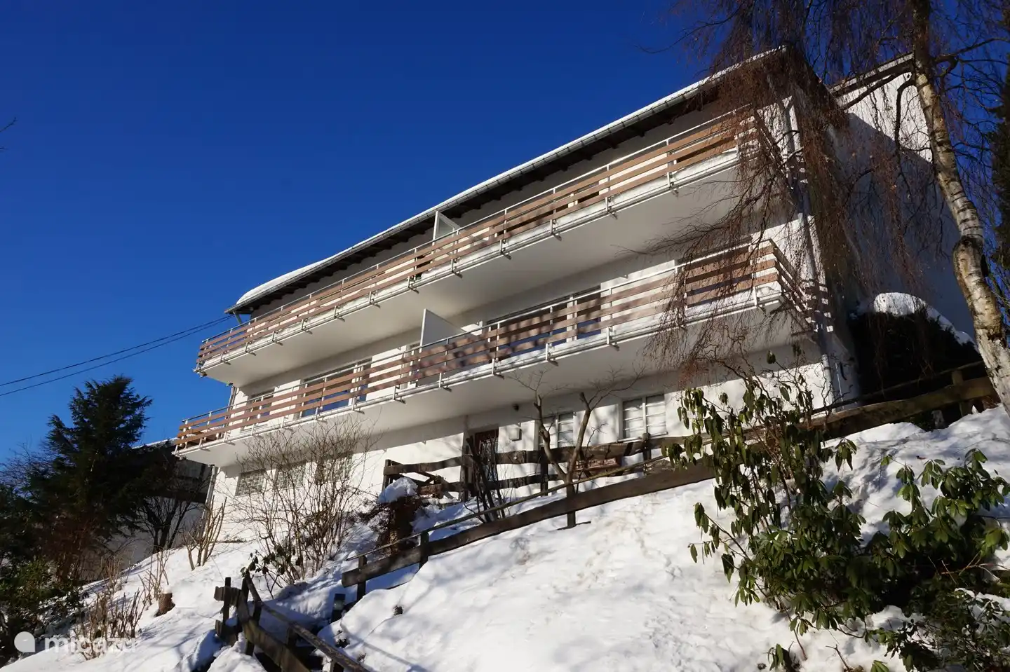 Vue de face des appartements