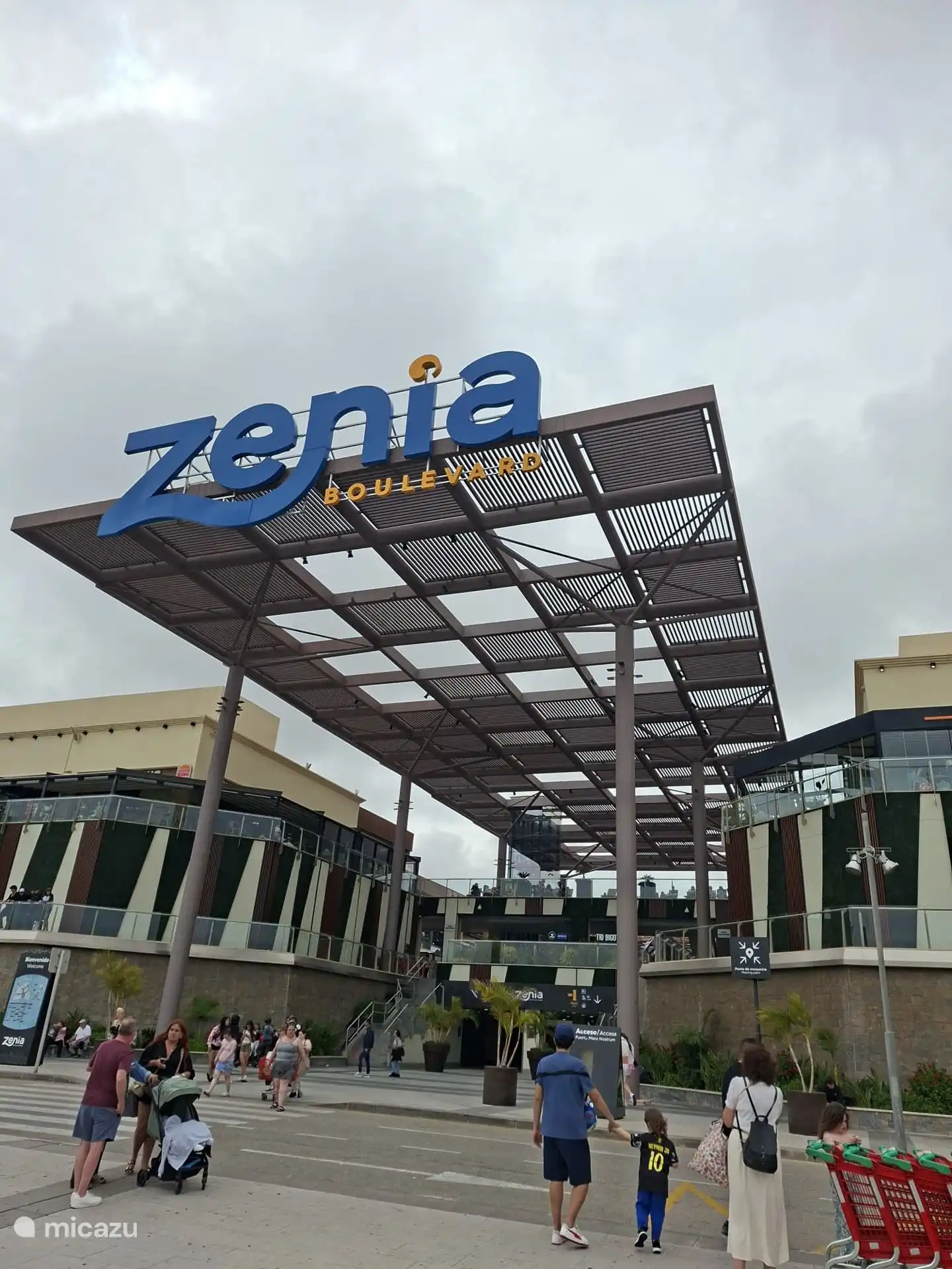 In eight minutes you are at La Zenia Boulevard where you can shop to your heart's content