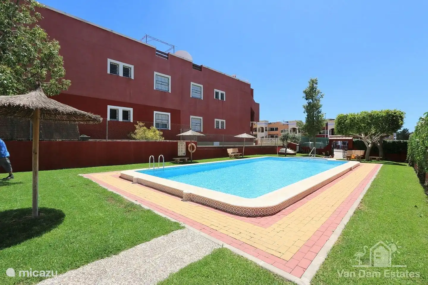 Heerlijk om even af te koelen of een paar baantjes te trekken 