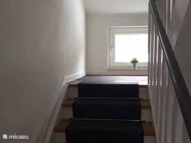 Casa Am Kreuzberg en Alemania, Sauerland, Niedersfeld - Winterberg - casa vacacional Escaleras al último piso
